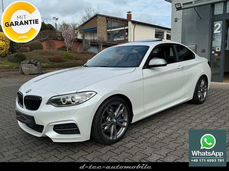 Gebraucht BMW M235 Shadowline 326 PS (239 kW) 2015 Mineralweiss metallic Coupé