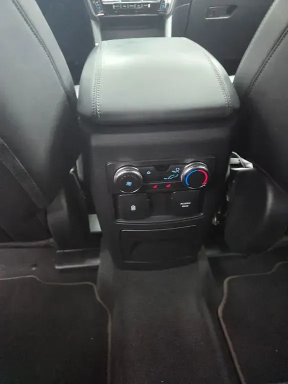 Gebraucht Ford Explorer Platinum 457 PS (336 kW) 2024 Weiß SUV
