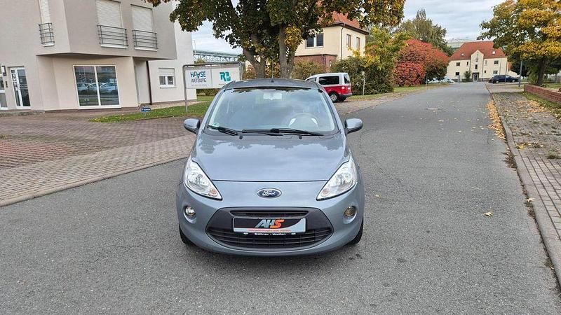 Gebraucht Ford Ka Titanium 69 PS (50 kW) 2010 Grau Kleinwagen