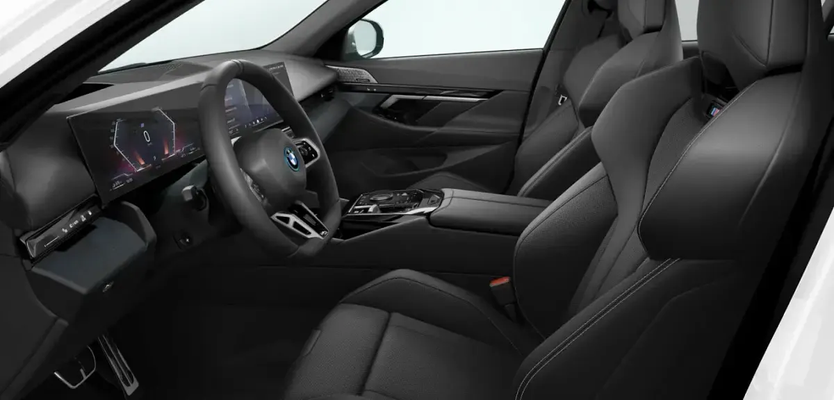 Gebraucht BMW 550e Comfort Edition 489 PS (359 kW) 2026 Weiß Kombi