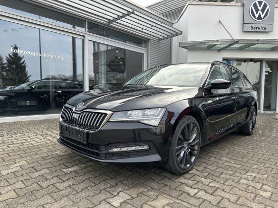Schwarzmagic perleffekt Gebraucht 2020 Skoda Superb Style Kombi | 19.480 € (Fairer Preis) - Bild 1/4
