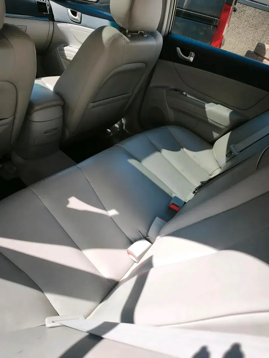 Gebraucht Hyundai Sonata 162 PS (119 kW) 2006 Silber Limousine