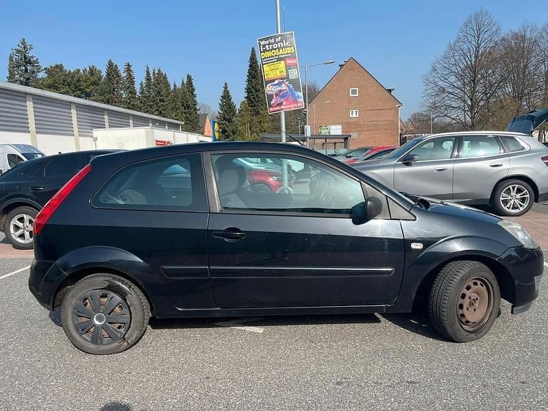 Gebraucht Ford Fiesta 69 PS (50 kW) 2008 Schwarz Kleinwagen