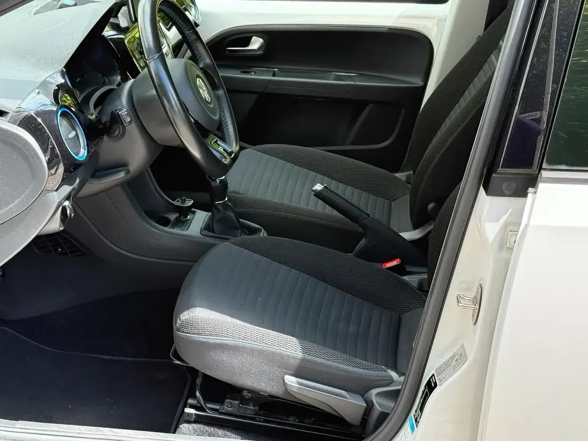 Gebraucht VW up! 75 PS (55 kW) 2014 Kleinwagen
