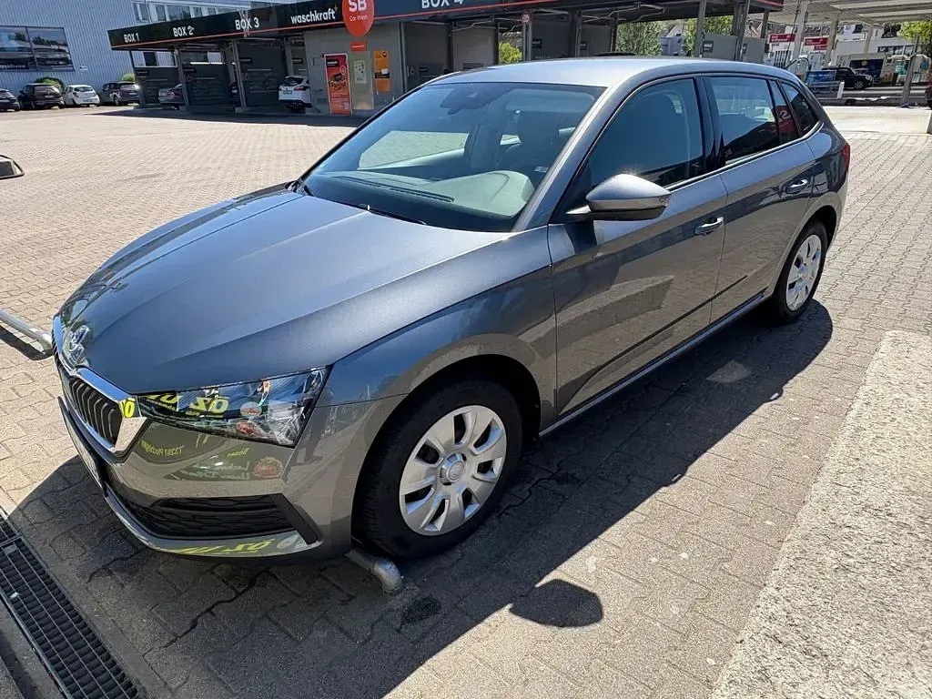 Usata Skoda Scala Active 95 CV (69 kW) 2023 Grigio Utilitaria