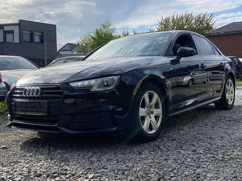 Second-hand Audi A4 S-Line 190 CP (139 kW) 2017 Negru Berlinǎ