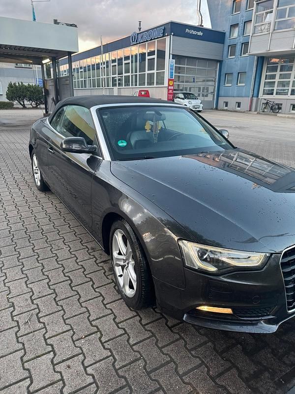 Gebraucht 2013 Audi A5 Cabriolet Design Cabrio | 12.000 € (Guter Preis) - Bild 1/4