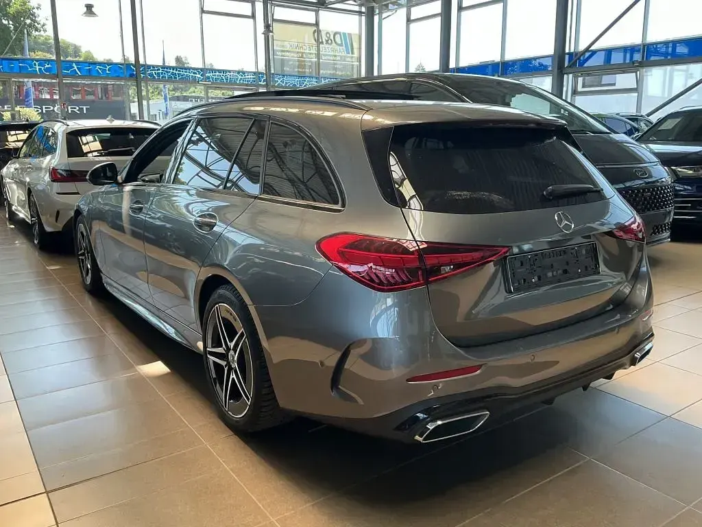Gebraucht Mercedes 220 197 PS (144 kW) 2025 Grau selenitgrau  metalliclack (metallic) Kombi