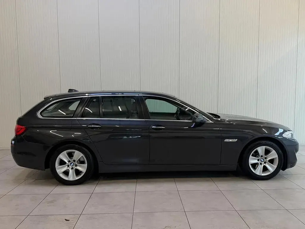 Gebraucht BMW 520 Comfort Edition 184 PS (135 kW) 2013 Grau Limousine