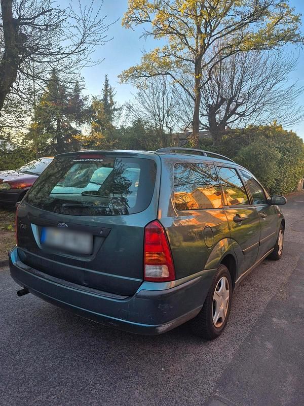 Gebraucht Ford Focus 75 PS (55 kW) 2003 Grau Kombi