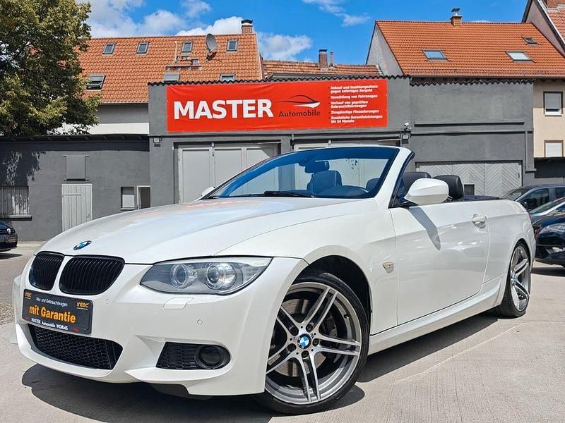 Weiß Gebraucht 2011 BMW 335 Cabriolet M Performance Cabrio | 19.990 € (Fairer Preis) - Bild 1/4