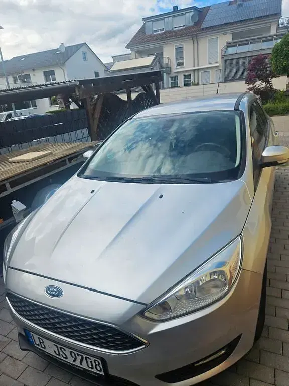 Gebraucht Ford Focus 150 PS (110 kW) 2015 Silber Limousine