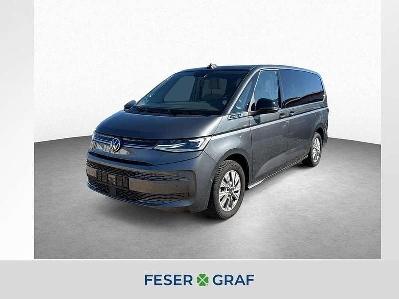 Indiumgrau metallic Gebraucht 2024 VW T7 Life Van | 53.840 € (Guter Preis) - Bild 1/4