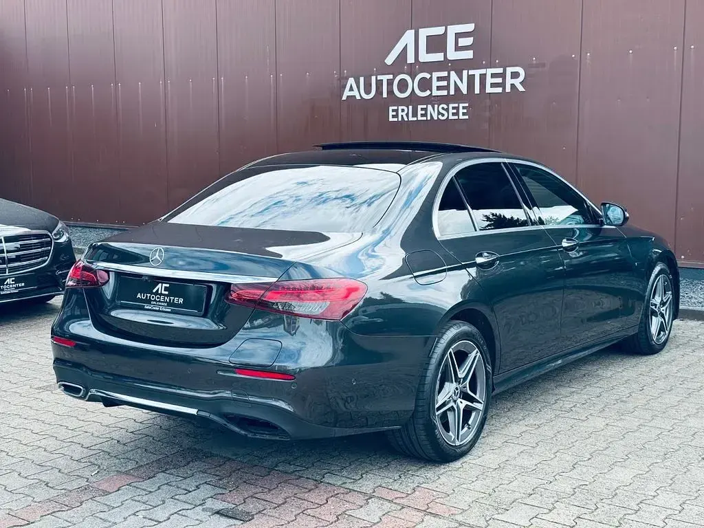 Gebraucht Mercedes E300 AMG line 194 PS (142 kW) 2020 Graphitgrau Limousine