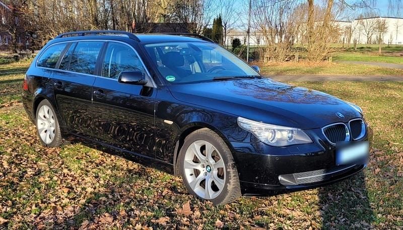 Gebraucht BMW 520 177 PS (130 kW) 2009 Schwarz Kombi