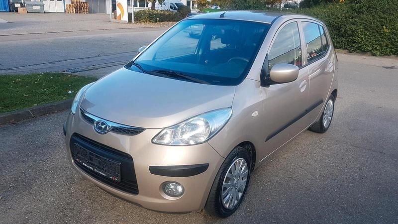 Gold Gebraucht 2010 Hyundai i10 Kleinwagen | 2.390 € (Fairer Preis) - Bild 1/4