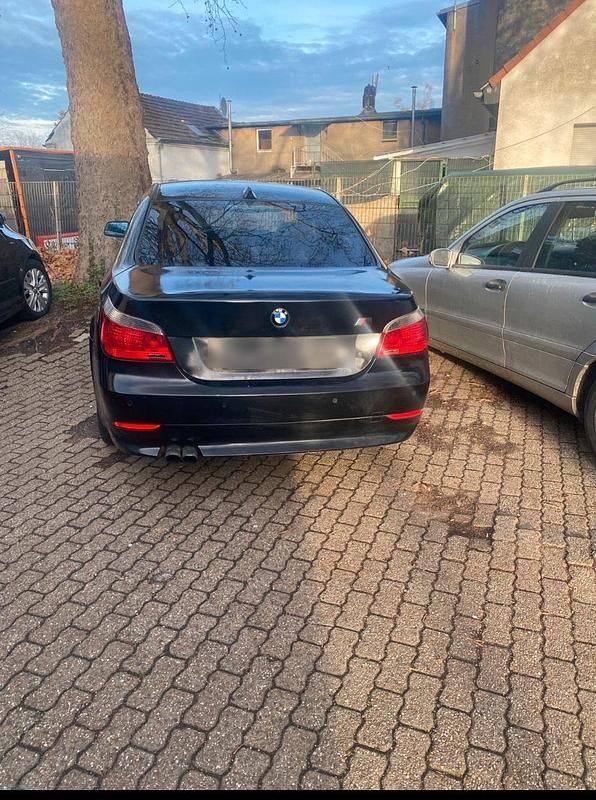 Schwarz Gebraucht 2004 BMW 525 Limousine | 1.950 € (Superpreis) - Bild 1/4