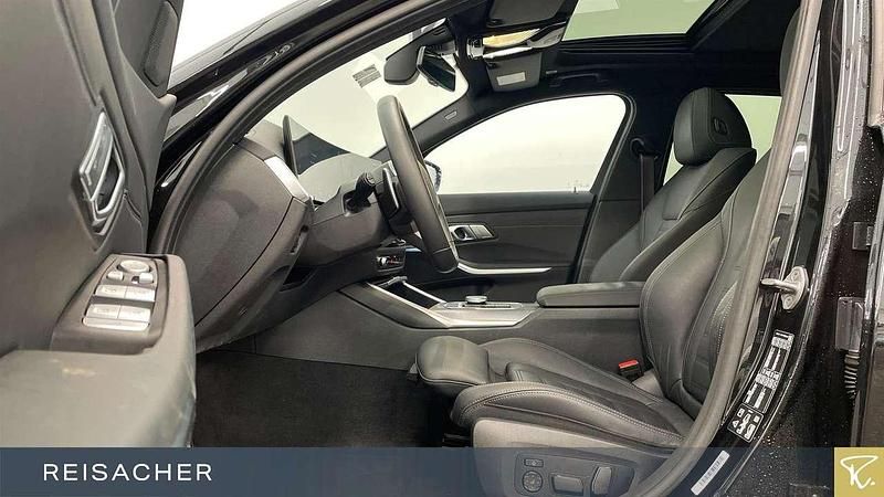 Gebraucht BMW 340 M Sport 374 PS (275 kW) 2025 Saphirschwarz metallic Kombi