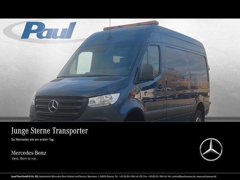 Gebraucht Mercedes Sprinter 163 PS (119 kW) 2021 Blau stahlblau Van