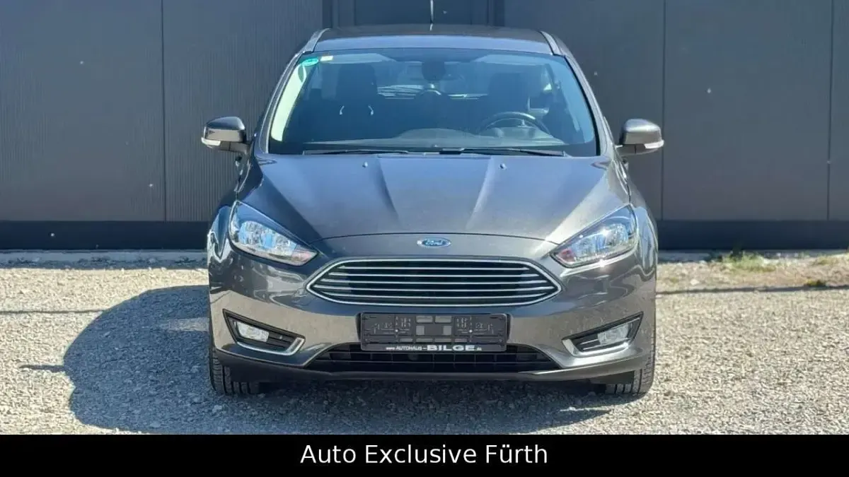 Używany Ford Focus Titanium 182 KM (133 kW) 2016 Szary Sedan/Limuzyna