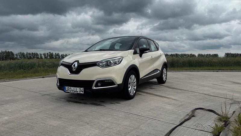 Beige Gebraucht 2013 Renault Captur SUV | 10.500 € (Fairer Preis) - Bild 1/4