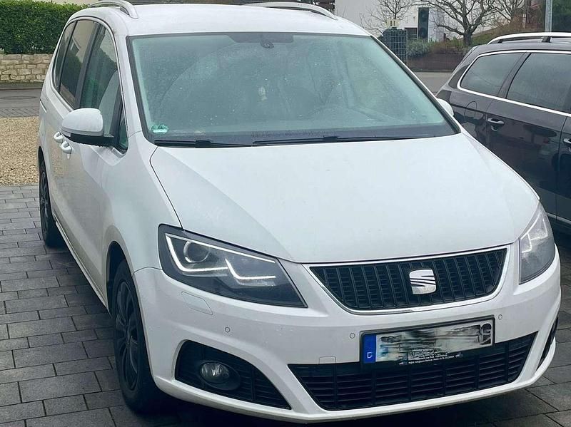 Weiß Gebraucht 2014 Seat Alhambra Van / Kleinbus | 17.500 € - Bild 1/4
