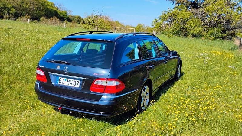 Gebraucht Mercedes E240 Elegance 177 PS (130 kW) 2005 Limousine