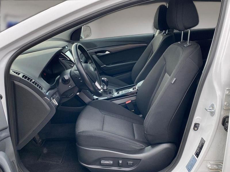 Gebraucht Hyundai i40 Space 135 PS (99 kW) 2019 Weiß Kombi