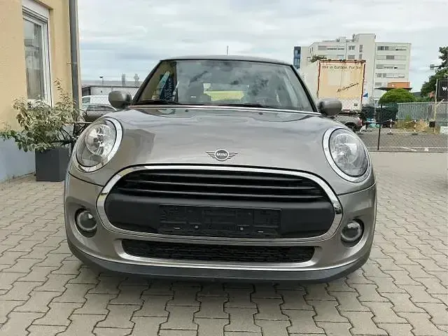 Gebraucht Mini ONE 102 PS (75 kW) 2020 Melting silver Kleinwagen