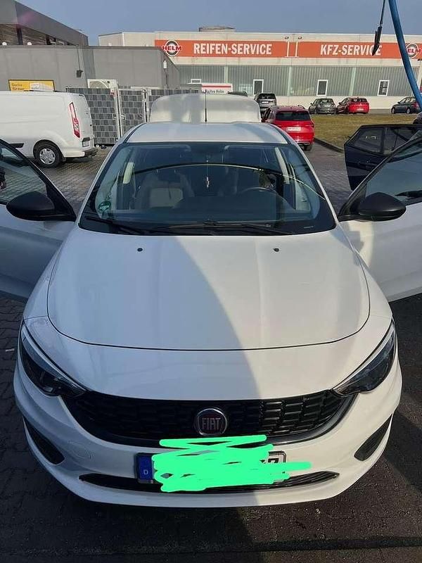 Gebraucht Fiat Tipo Pop 95 PS (69 kW) 2019 Weiß Limousine