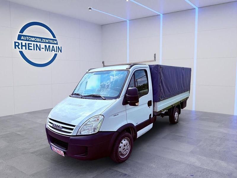 Weiß Gebraucht 2007 Iveco Daily Van / Kleinbus | 9.900 € - Bild 1/4