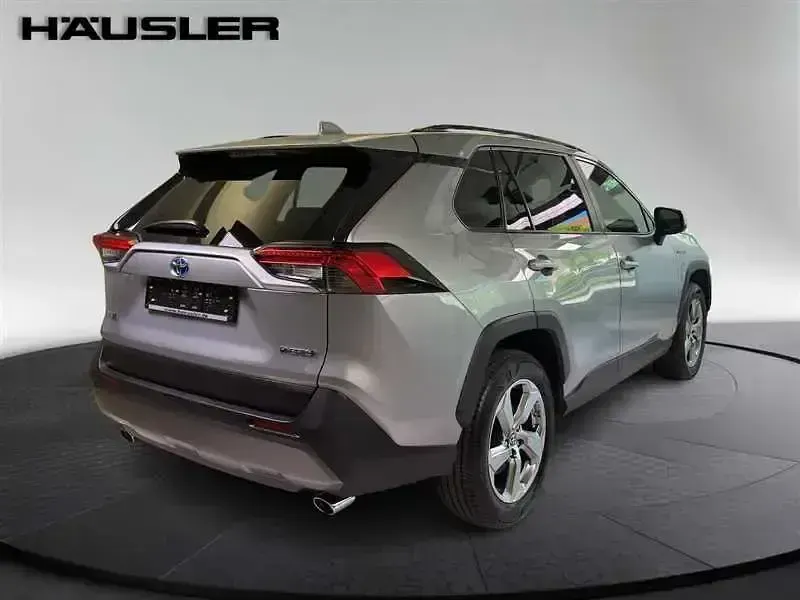 Gebraucht Toyota RAV4 Hybrid Team 178 PS (130 kW) 2021 Silber SUV