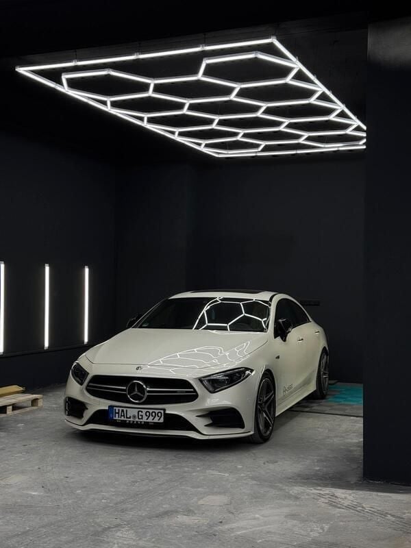Weiß Gebraucht 2018 Mercedes CLS450 AMG line Limousine | 34.499 € (Fairer Preis) - Bild 1/4