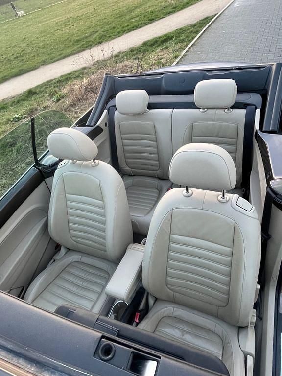 Gebraucht VW Beetle S 105 PS (77 kW) 2013 Braun Kleinwagen