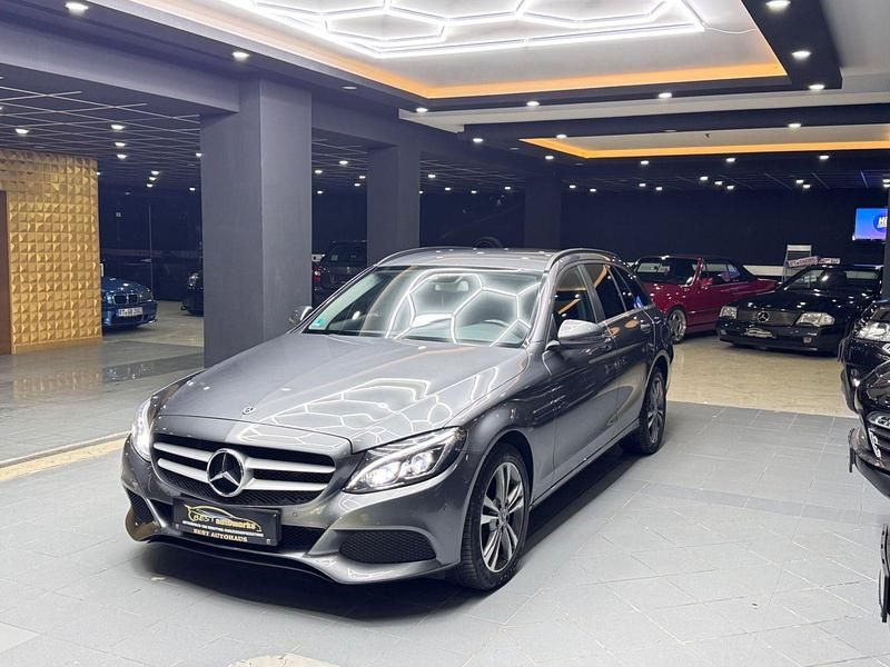 Gebraucht Mercedes C200 136 PS (100 kW) 2018 Grau Kombi