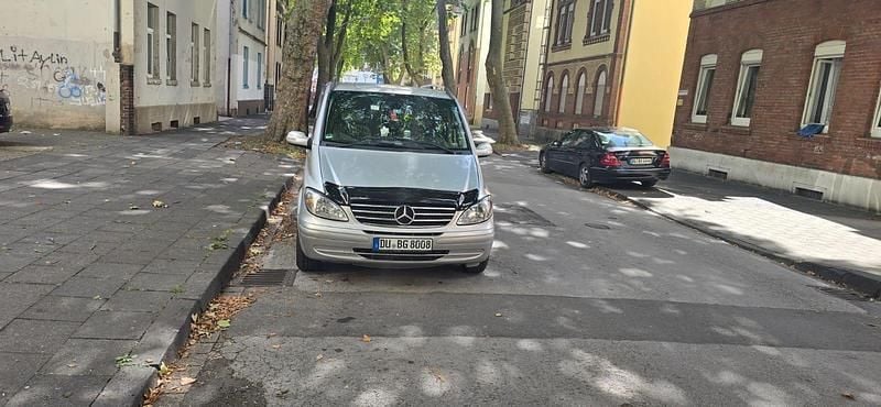 Grau Gebraucht 2006 Mercedes Viano Van / Kleinbus | 6.800 € (Fairer Preis) - Bild 1/4
