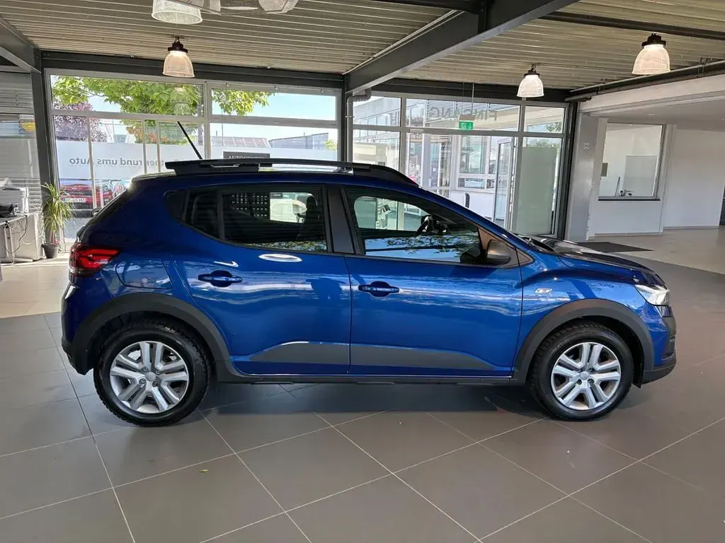 Gebraucht Dacia Sandero Expression 101 PS (74 kW) 2023 Blau SUV