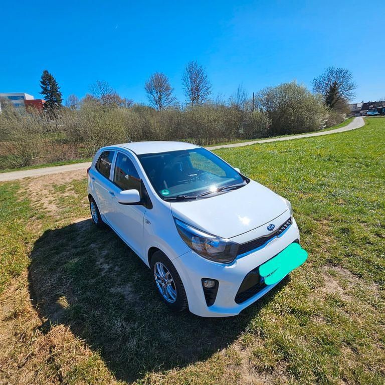 Second-hand Kia Picanto Attract 67 CP (49 kW) 2018 Alb Hatchback