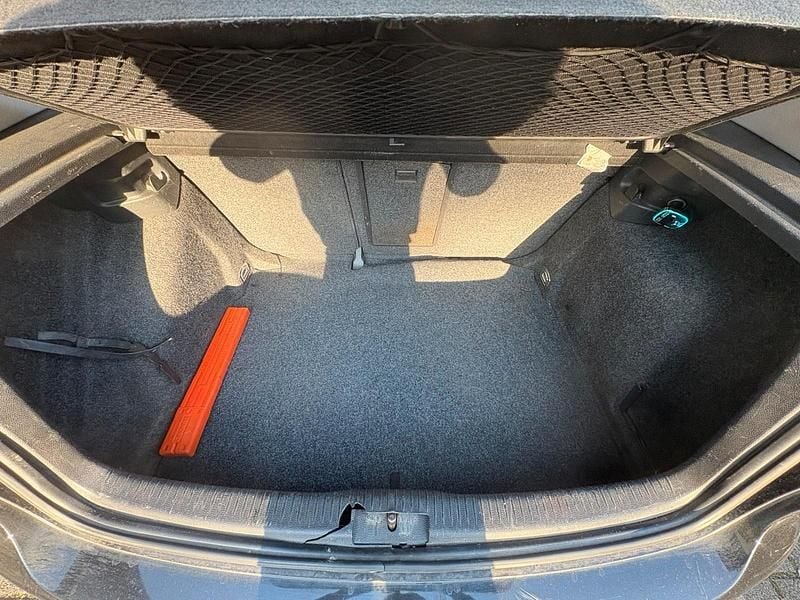 Gebraucht VW Golf V 105 PS (77 kW) 2006 Schwarz Kleinwagen