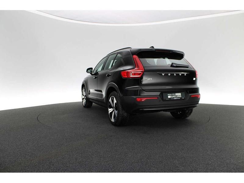 Gebraucht Volvo XC40 Core 169 kW (231 PS) 2023 Schwarz SUV