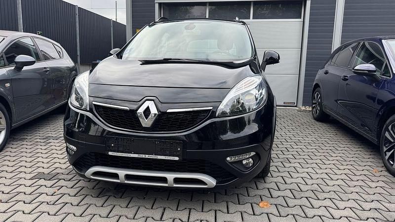 Schwarz Gebraucht 2014 Renault Scénic III Initiale Paris Van / Kleinbus | 5.500 € (Fairer Preis) - Bild 1/4