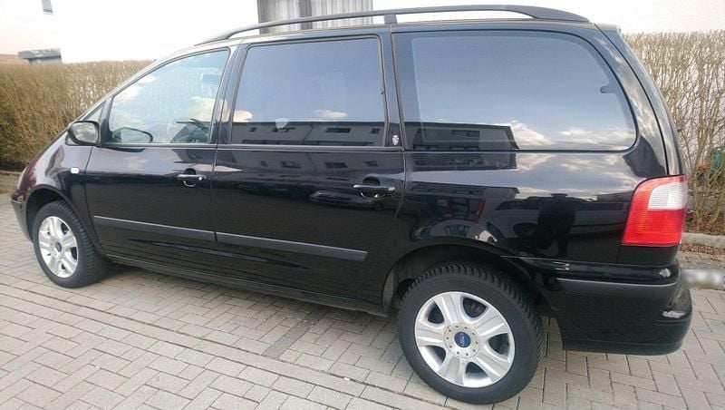 Gebraucht Ford Galaxy 116 PS (85 kW) 2002 Schwarz Van / Kleinbus