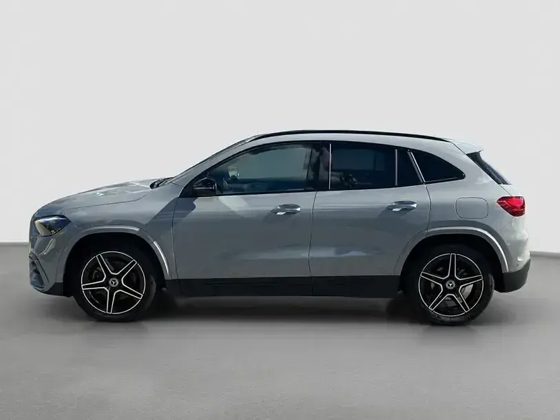 Gebraucht Mercedes GLA200 AMG line 163 PS (119 kW) 2026 Grau SUV