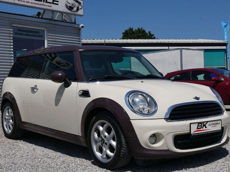 Weiss Gebraucht 2012 Mini One D Clubman Kombi | 5.990 € - Bild 1/4