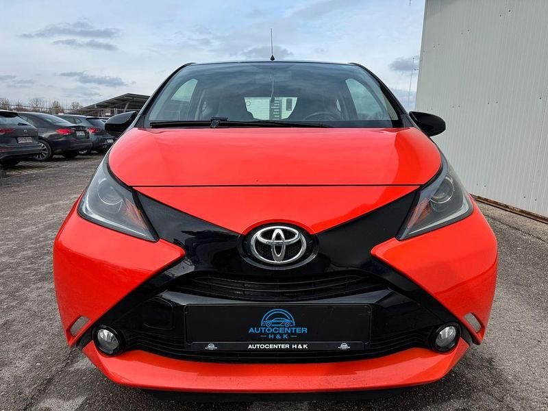 Gebraucht Toyota Aygo X-cite 69 PS (50 kW) 2014 Orange Kleinwagen