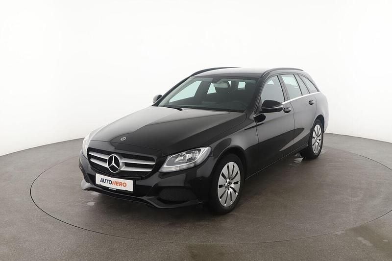 Schwarz Gebraucht 2018 Mercedes C220 Kombi | 22.220 € (Fairer Preis) - Bild 1/3