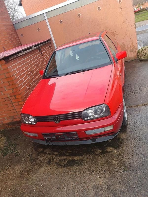 Gebraucht VW Golf III 60 PS (44 kW) 1997 Rot Kleinwagen