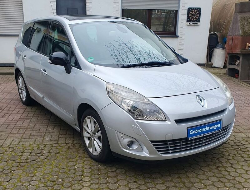 Grau Gebraucht 2011 Renault Grand Scénic III Luxe Van / Kleinbus | 6.900 € (Fairer Preis) - Bild 1/4