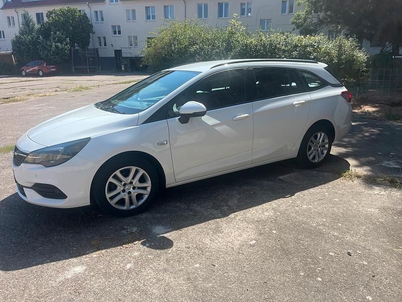 Gebraucht Opel Astra 122 PS (89 kW) 2019 Weiß Kombi