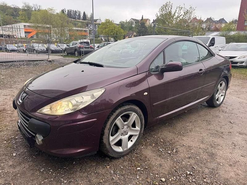 Gebraucht Peugeot 307 CC Tendance 140 PS (102 kW) 2005 Farbe montechrist Cabrio